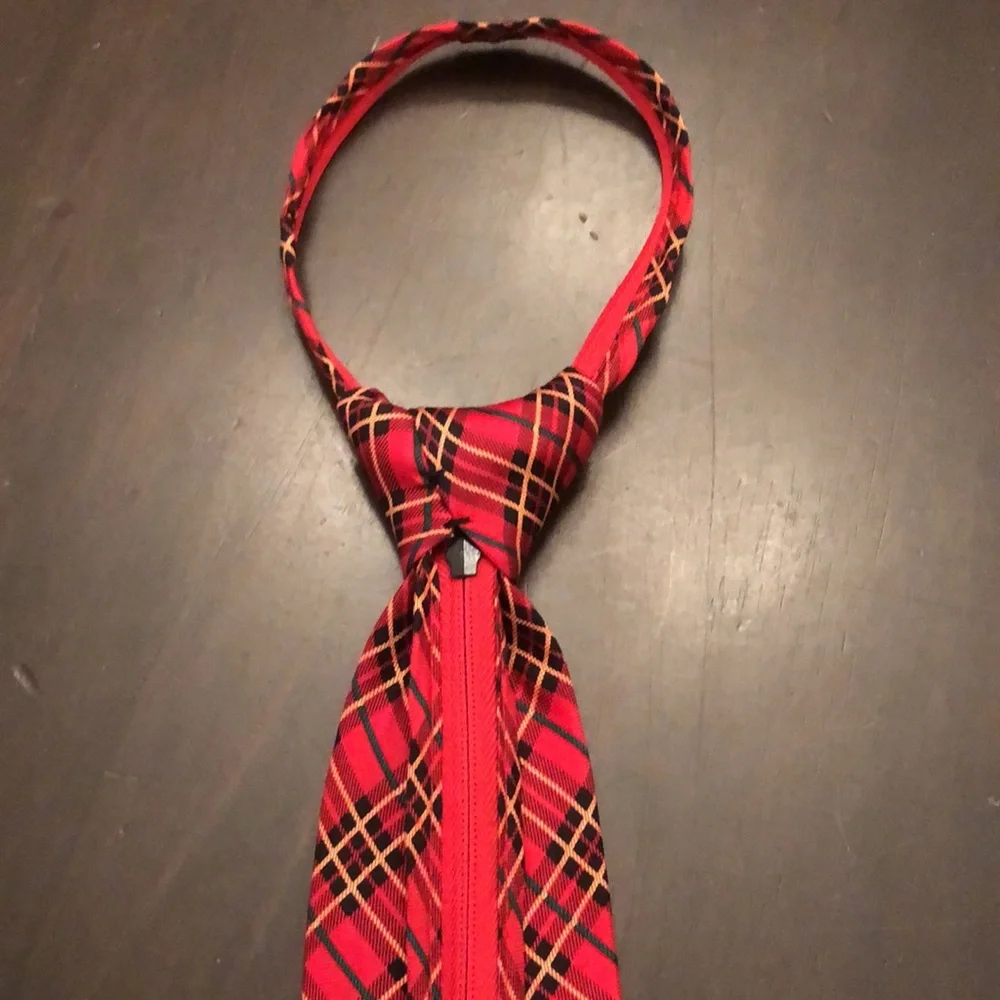 100% Silk Tie (toddler size)